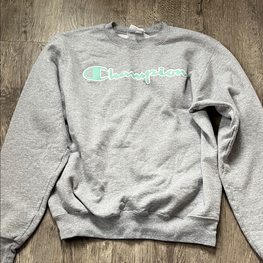 Champion Men's Heather Gray Crewneck Sweater